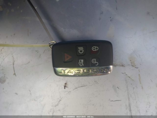 2017 JAGUAR F-TYPE SAJWA6BU2H8K38408 Photo 10