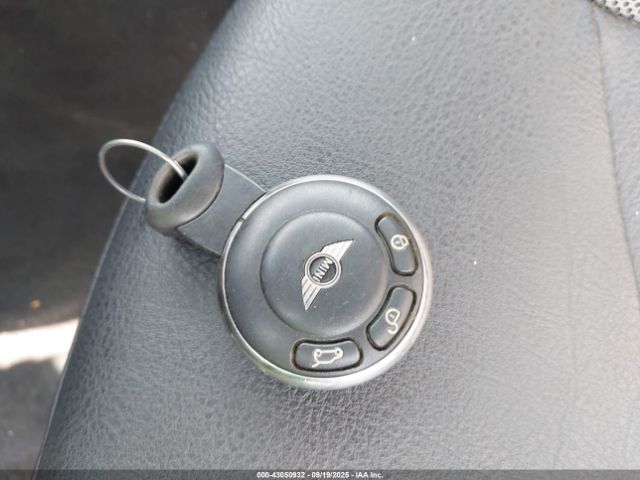 2009 MINI COOPER WMWMF33589TW77640 Photo 10