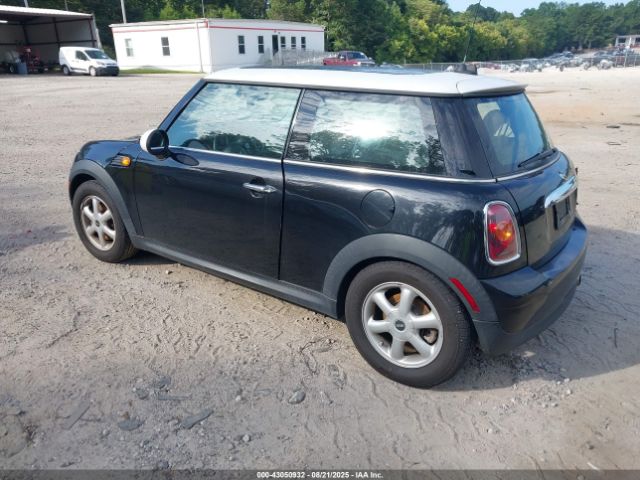2009 MINI COOPER WMWMF33589TW77640 Photo 2