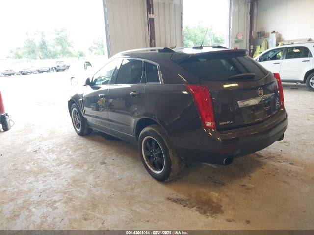 2016 CADILLAC SRX 3GYFNEE3XGS525690 Photo 2