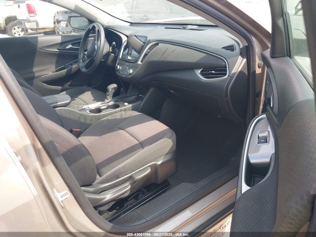1G1ZD5ST8SF120069 Chevrolet lfv