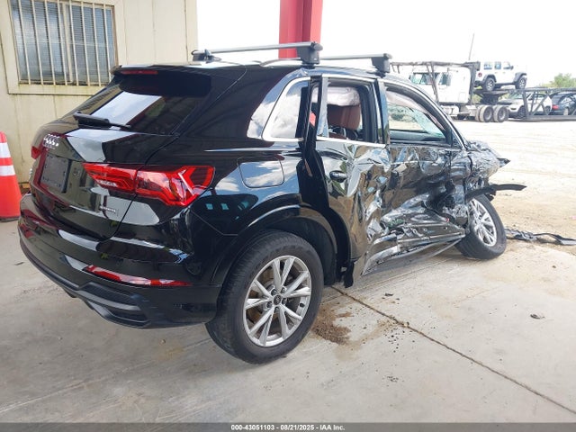2021 AUDI Q3 WA1DECF31M1142714 Photo 3