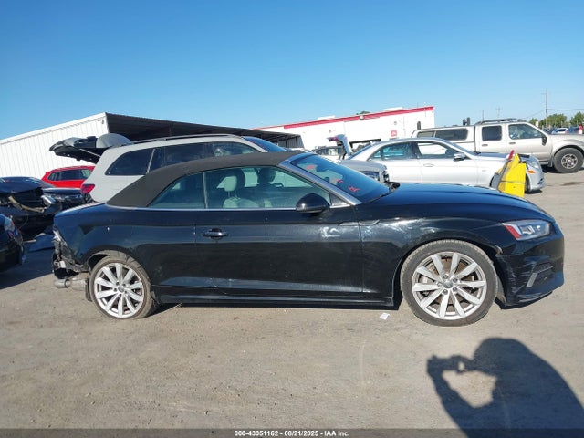 WAUYNGF50JN000372 Audi A5
