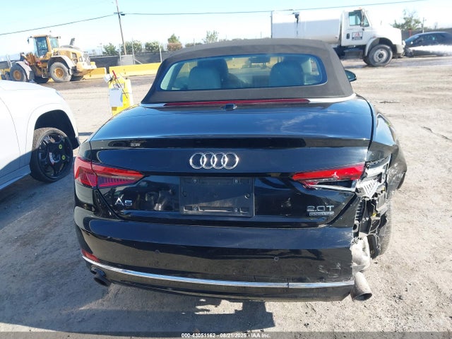 WAUYNGF50JN000372 Audi A5