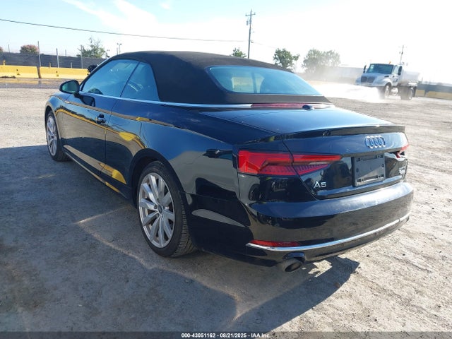 2018 AUDI A5 WAUYNGF50JN000372 Photo 2