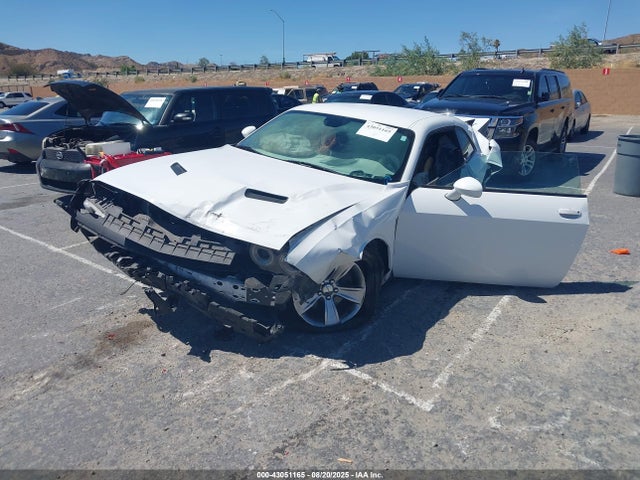 Продажа на аукционе авто 2017 Dodge Challenger Sxt, vin: 2C3CDZAG1HH664014, номер лота: 43051165