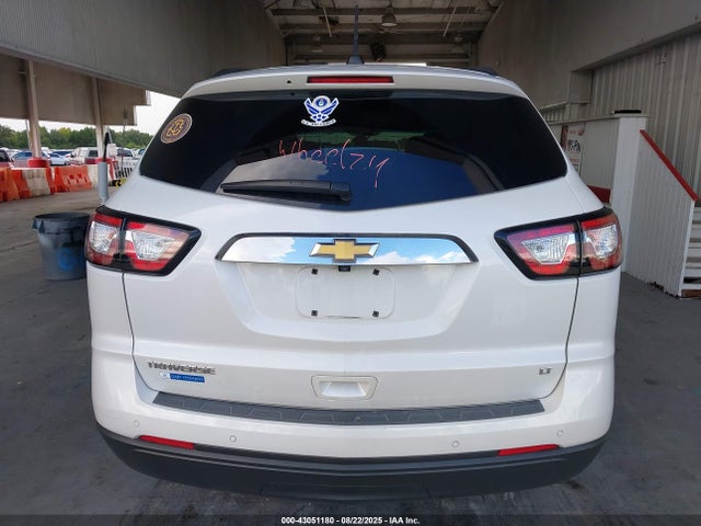 43051180 :رقم المزاد ، 1GNKRHKD3HJ156592 vin ، 2017 Chevrolet Traverse 2lt مزاد بيع