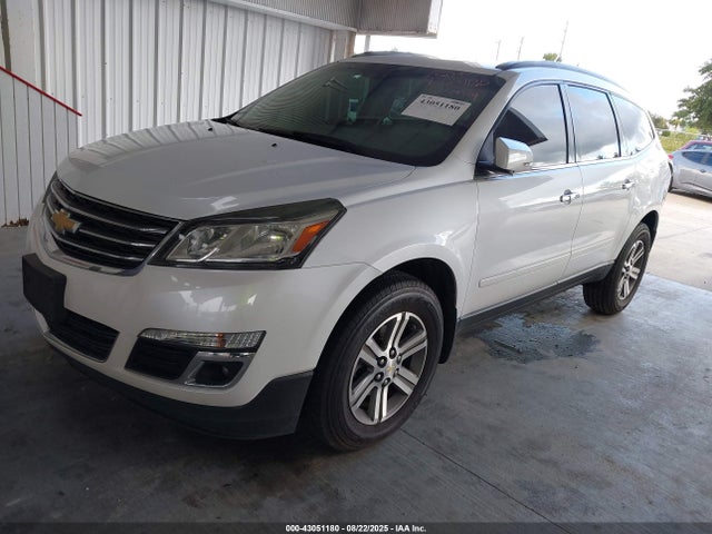 43051180 :رقم المزاد ، 1GNKRHKD3HJ156592 vin ، 2017 Chevrolet Traverse 2lt مزاد بيع