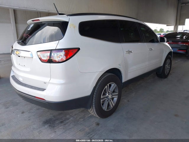 43051180 :رقم المزاد ، 1GNKRHKD3HJ156592 vin ، 2017 Chevrolet Traverse 2lt مزاد بيع