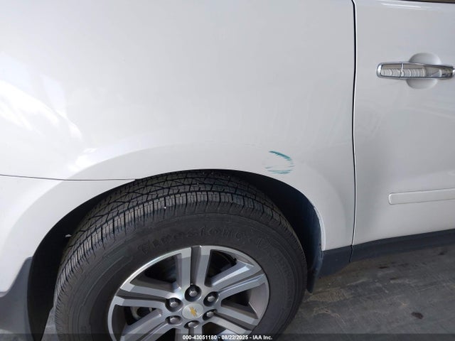 43051180 :رقم المزاد ، 1GNKRHKD3HJ156592 vin ، 2017 Chevrolet Traverse 2lt مزاد بيع