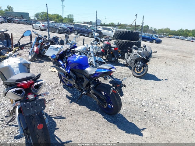 Yamaha 2024 2024 JYARM38E5RA013469 Image 3