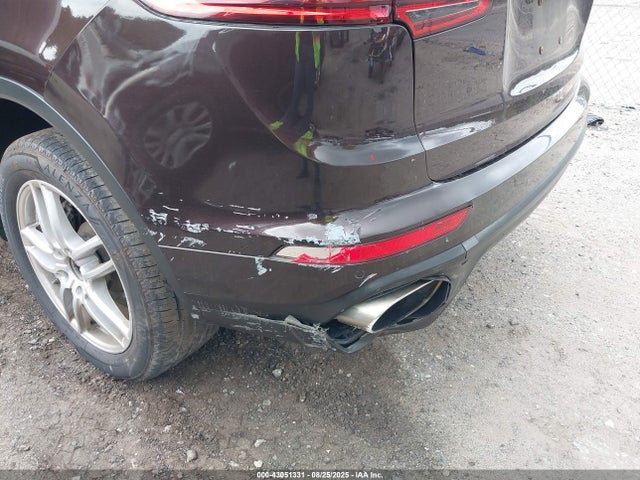 Porsche Cayenne 2016 WP1AA2A24GKA36252 Image 17