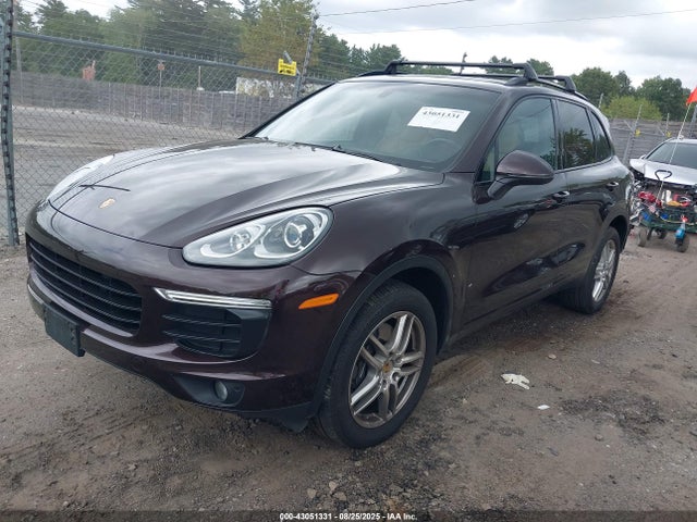 Porsche Cayenne 2016 WP1AA2A24GKA36252 Image 2