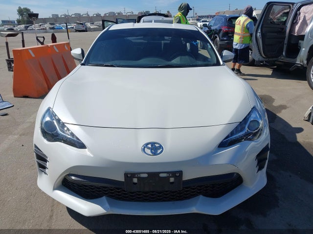 JF1ZNAA17L8753381 Toyota na