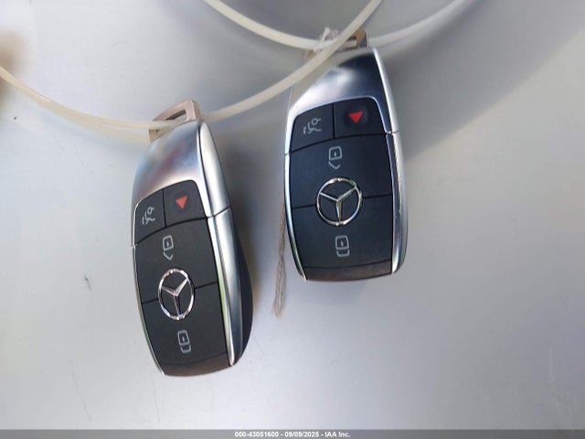 W1K5J4GBXNN249701 Mercedes-Benz m260