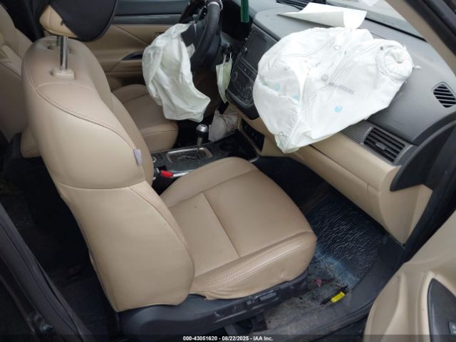 2019 MITSUBISHI OUTLANDER JA4AZ3A37KZ010733 Photo 4