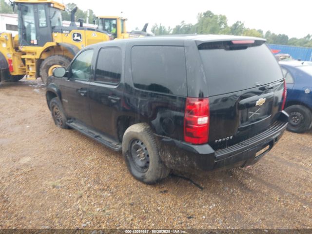 2011 CHEVROLET TAHOE 1GNLC2E02BR359431 Photo 2
