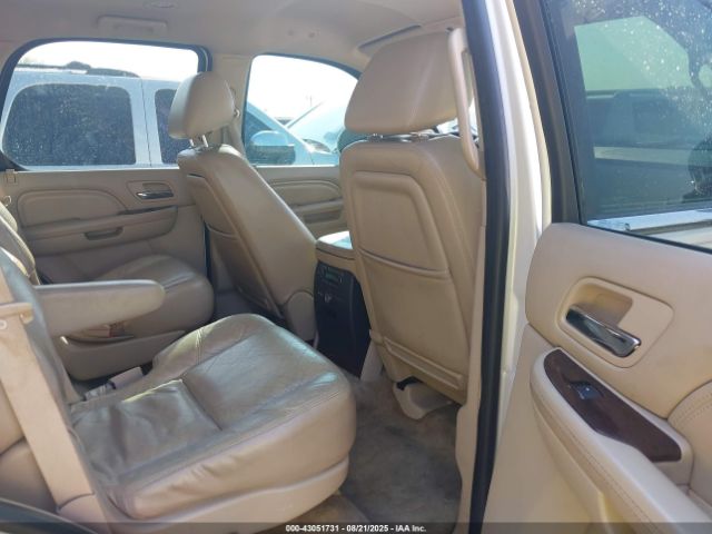 2011 CADILLAC ESCALADE 1GYS4AEF8BR252832 Photo 7