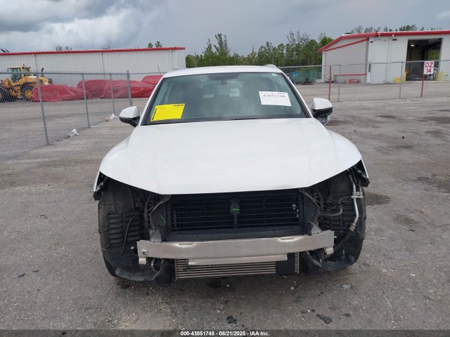 Aukcja sprzedaży 2018 Audi Q5 2.0t Premium/2.0t Tech Premium, vin: WA1ANAFY2J2205618, numer aukcji: 43051748