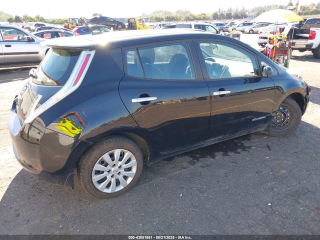 1N4BZ0CP7HC310525 Nissan 2017