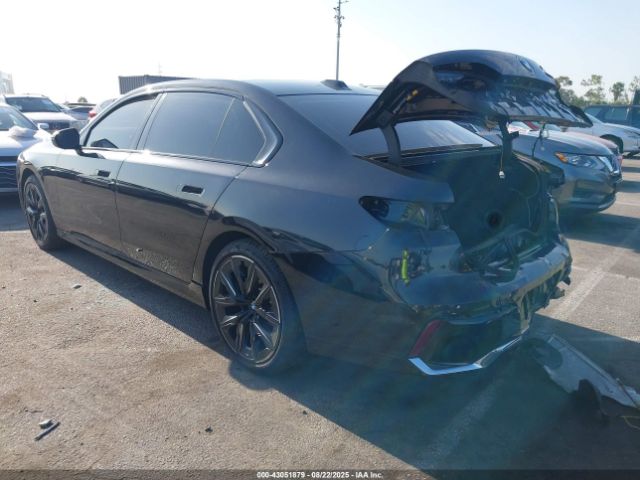 2023 BMW 740 WBA23EH0XPCM62959 Photo 2