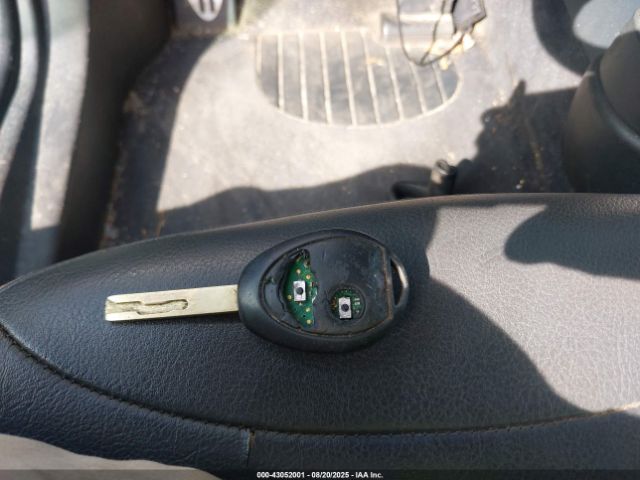 2004 MINI COOPER S WMWRE33464TD80247 Photo 10