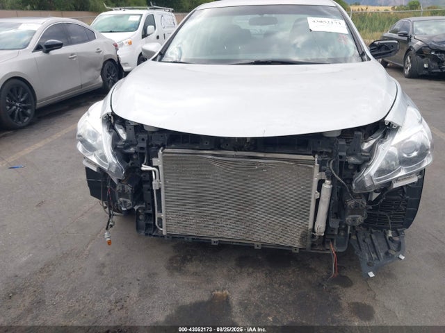 1N4AL3AP0FC297647 Nissan 2015