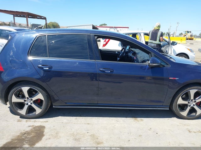 3VW4T7AUXGM024961 Volkswagen 2016