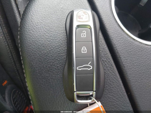 Porsche Panamera 2018 WP0AA2A79JL101109 Image 11