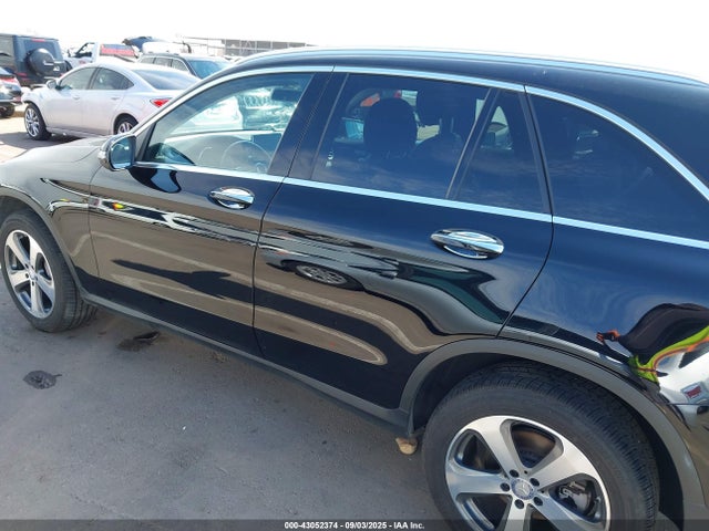 WDC0G4KB4GF099781 Mercedes-Benz m274