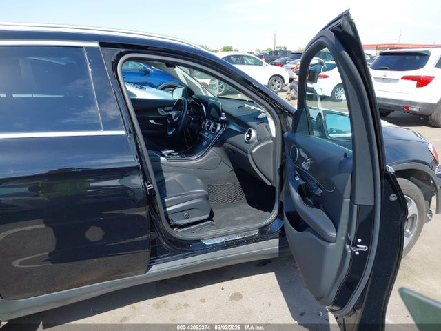 WDC0G4KB4GF099781 Mercedes-Benz m274