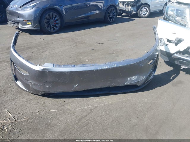 Tesla Model Y 2026 7SAYGDED9TA442640 Image 12