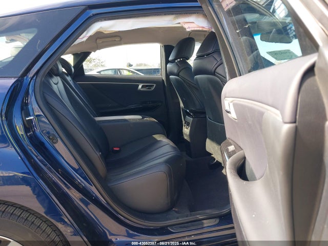 JTDBVRBD1KA007647 Toyota 4jm