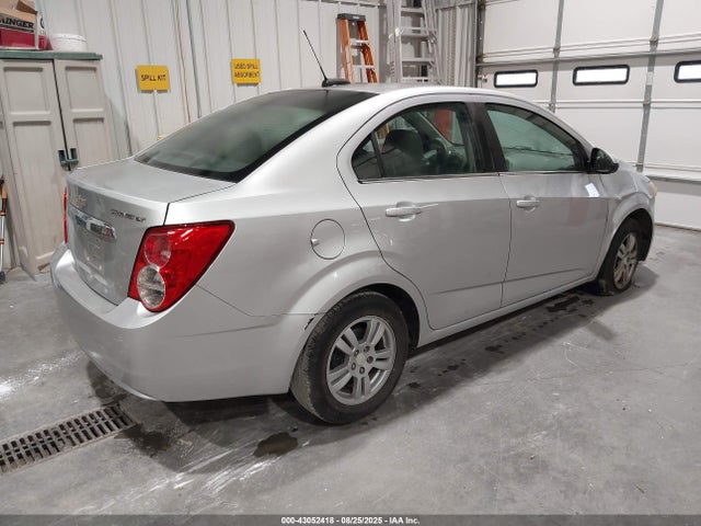 1G1JC5SH5F4156668 Chevrolet luw