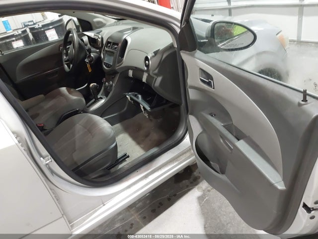 1G1JC5SH5F4156668 Chevrolet luw