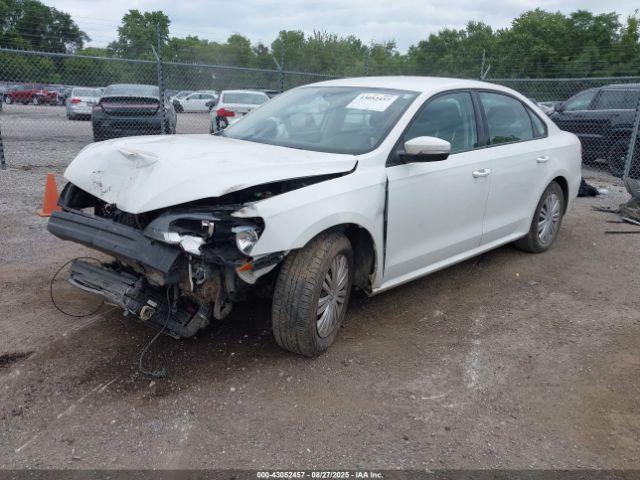 2014 VOLKSWAGEN PASSAT 1VWAT7A34EC070150 Photo 1