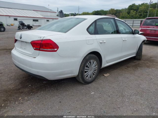 2014 VOLKSWAGEN PASSAT 1VWAT7A34EC070150 Photo 3