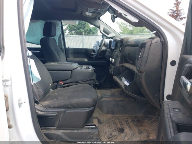 GMC l8t 2024 1GT19LE79RF342316 Image 5