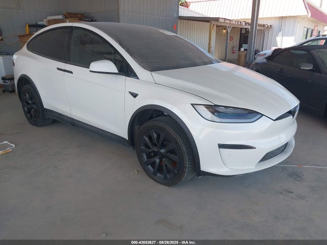 2022 TESLA MODEL X 7SAXCBE62NF332953 Photo 0