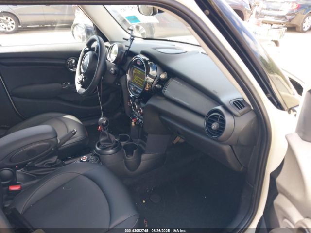 2017 MINI HARDTOP WMWXU1C36H2D58167 Photo 4