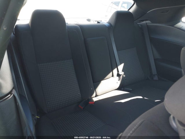 Dodge 2022 2022 2C3CDZJG1NH211376 Image 8