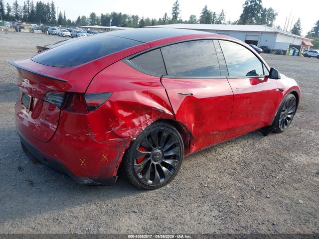2023 TESLA MODEL Y 7SAYGDEF9PF968423 Photo 3