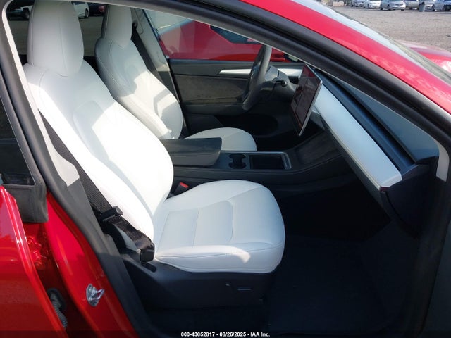 2023 TESLA MODEL Y 7SAYGDEF9PF968423 Photo 4