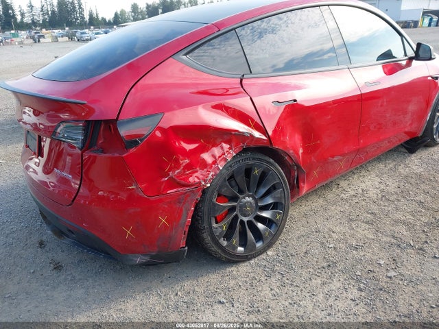 2023 TESLA MODEL Y 7SAYGDEF9PF968423 Photo 5