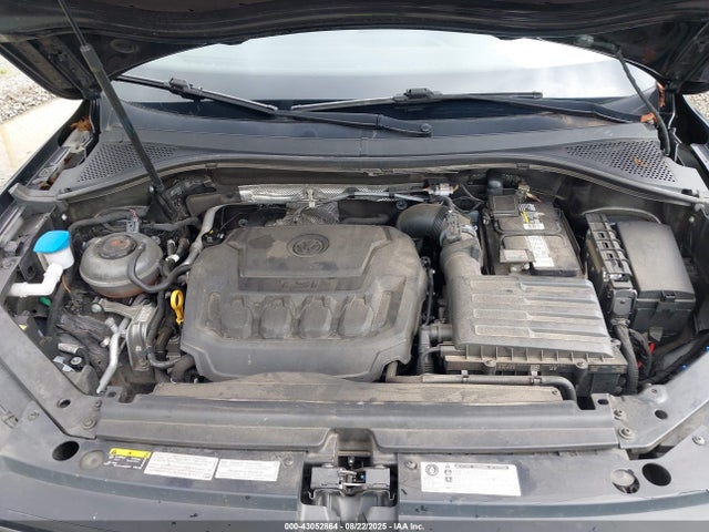 Volkswagen Tiguan 2018 3VV0B7AX8JM085507 Image 10