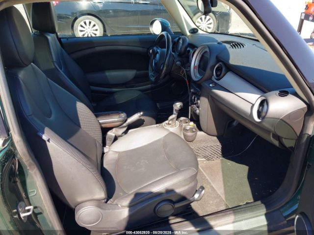 2011 MINI COOPER CLUBMAN WMWZF3C53BT187697 Photo 4