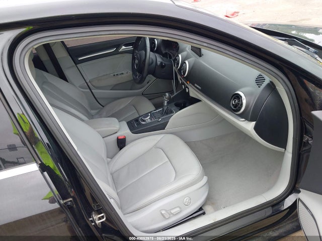 2016 AUDI A3 WAUE8GFF7G1069465 Photo 4