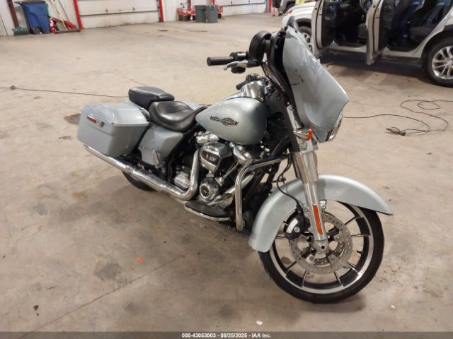 2023 HARLEY-DAVIDSON FLHX 1HD1KBC18PB676658