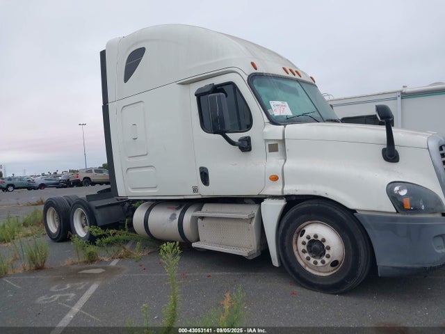 Freightliner Detroit Diesel Dd15 Std 2015 3AKJGLD64FSFZ8374 Image 15