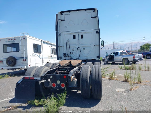Freightliner Detroit Diesel Dd15 Std 2015 3AKJGLD64FSFZ8374 Image 17
